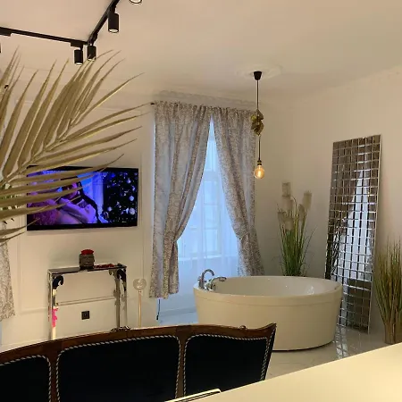 Butas Tiltu 5 Jacuzzi *