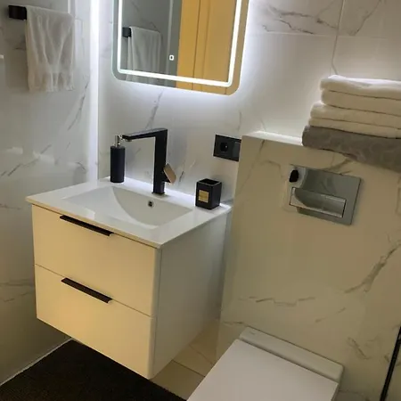 Apartment Tiltu 5 Jacuzzi *